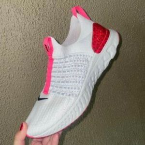 Womens Nike Phantom Shoes